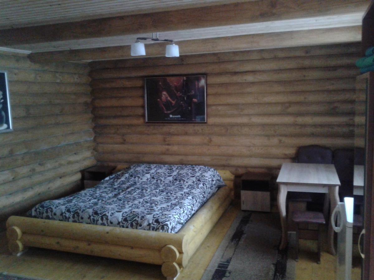 Boykivskiy Dvir Hotel Yasenitsa Zamkova Exterior foto